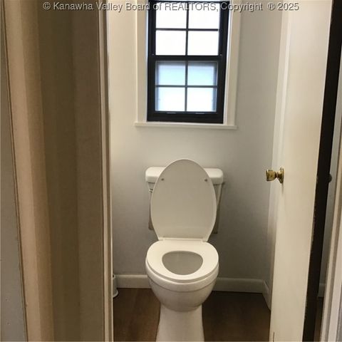 456 17th Street, Dunbar, WV 25064