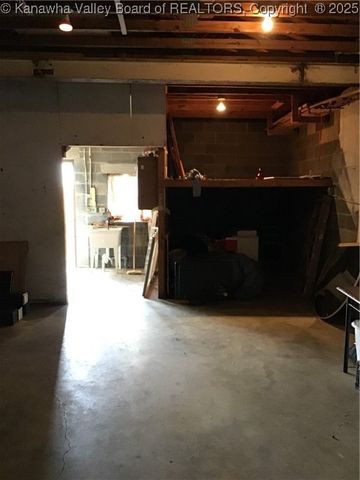 456 17th Street, Dunbar, WV 25064