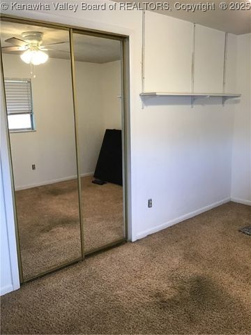 456 17th Street, Dunbar, WV 25064