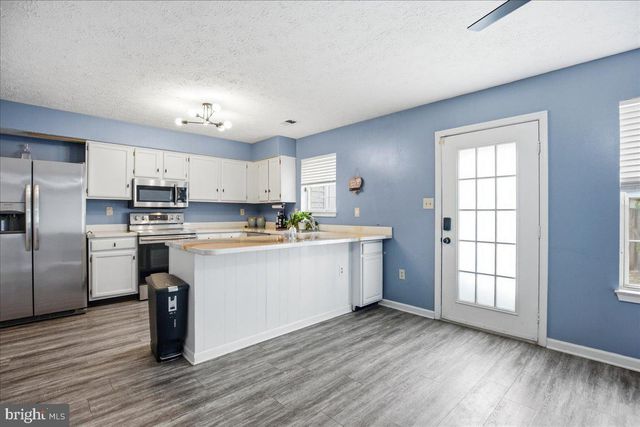 6071 RED SQUIRREL PL, Waldorf, MD 20603