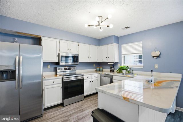 6071 RED SQUIRREL PL, Waldorf, MD 20603