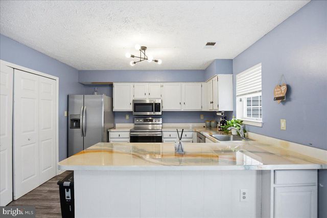 6071 RED SQUIRREL PL, Waldorf, MD 20603