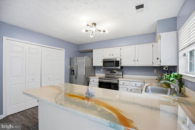 6071 RED SQUIRREL PL, Waldorf, MD 20603