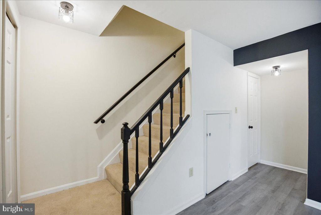 Image 12 of property listing at 6071 RED SQUIRREL PL, Waldorf, MD 20603