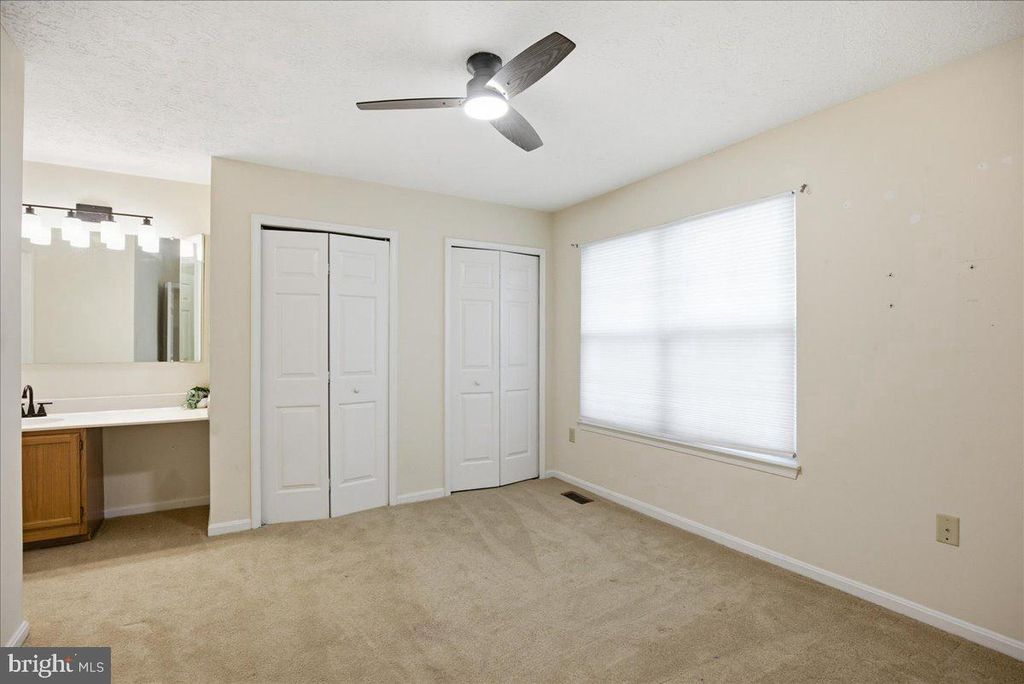 Image 27 of property listing at 6071 RED SQUIRREL PL, Waldorf, MD 20603