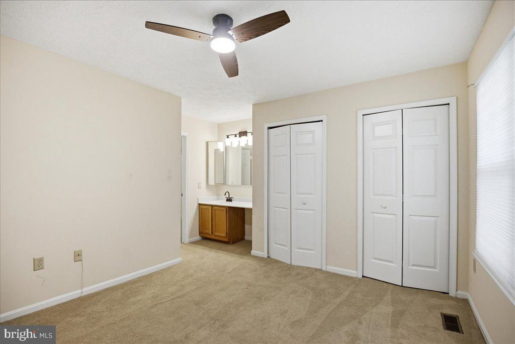 Image 30 of property listing at 6071 RED SQUIRREL PL, Waldorf, MD 20603