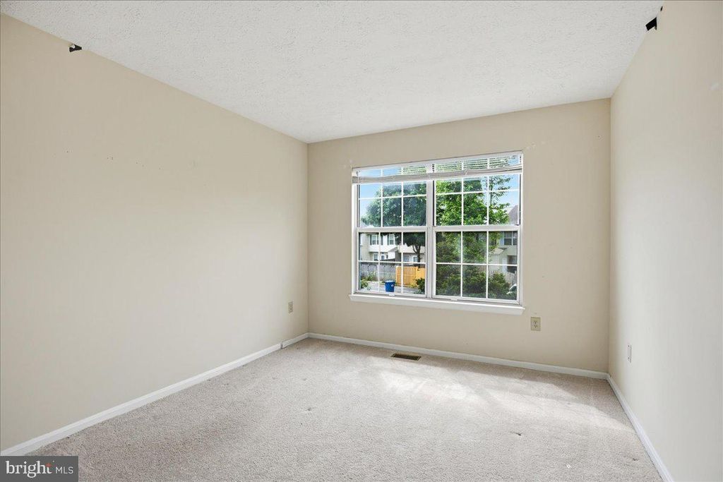 Image 31 of property listing at 6071 RED SQUIRREL PL, Waldorf, MD 20603