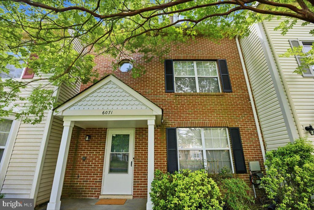 Image 5 of property listing at 6071 RED SQUIRREL PL, Waldorf, MD 20603