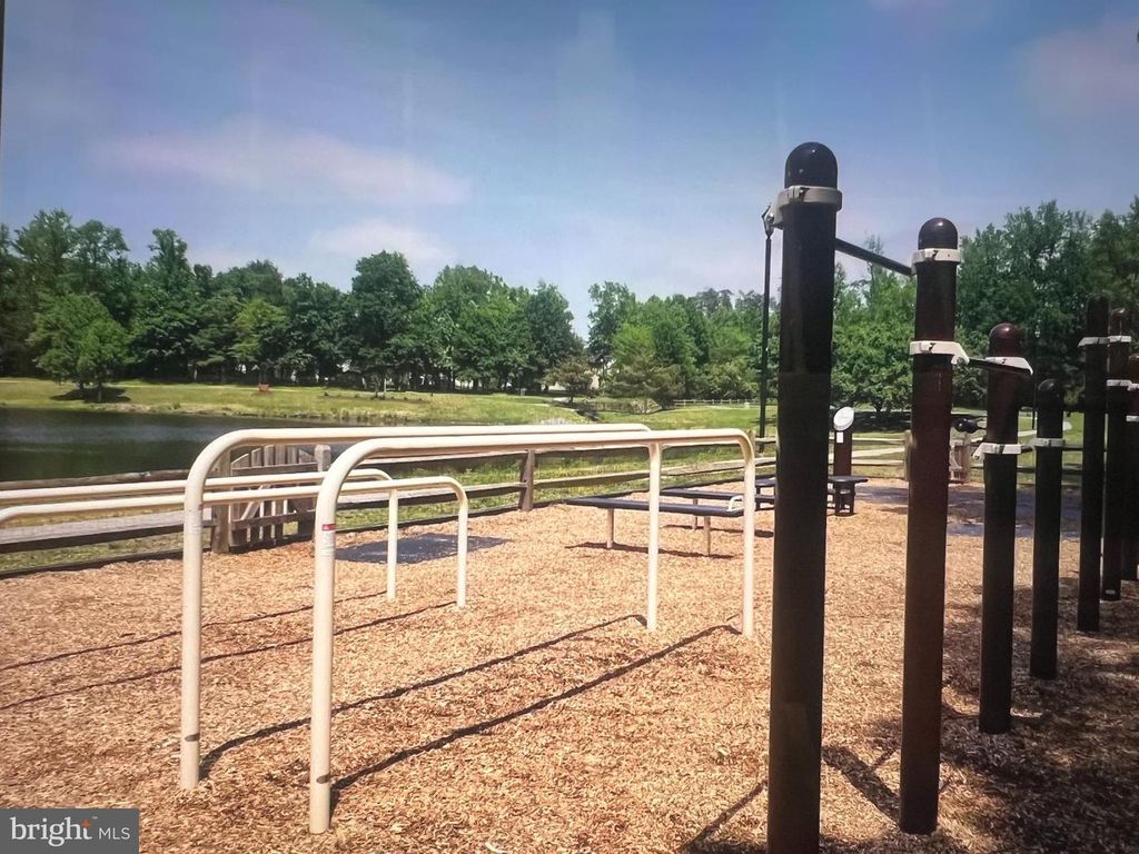 Image 67 of property listing at 6071 RED SQUIRREL PL, Waldorf, MD 20603