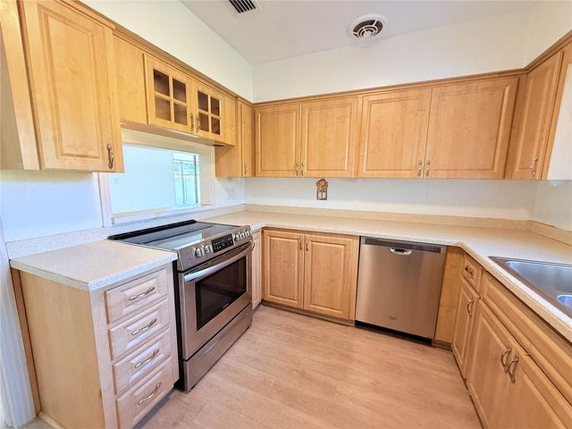 225 CEVERA DRIVE, Dunedin, FL 34698