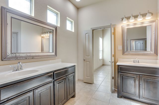 4604 Brookside Drive, Denton, TX 76226