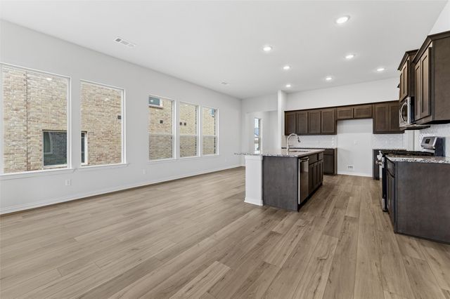 3520 Columbus Street, Gainesville, TX 76240