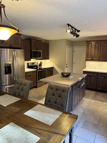 6007 Crestview Ct, Mount Juliet, TN 37122