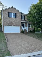 6007 Crestview Ct, Mount Juliet, TN 37122