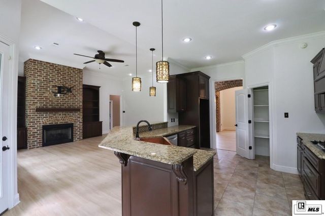 411 AUSTIN OAKS CIRCLE, West Monroe, LA 71292
