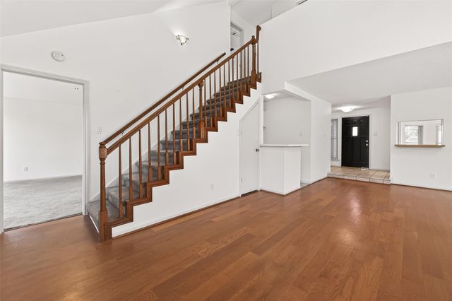 15411 Lago Villa Drive, Tomball, TX 77377