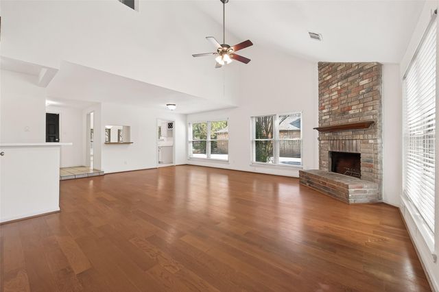 15411 Lago Villa Drive, Tomball, TX 77377