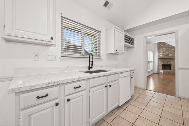 15411 Lago Villa Drive, Tomball, TX 77377