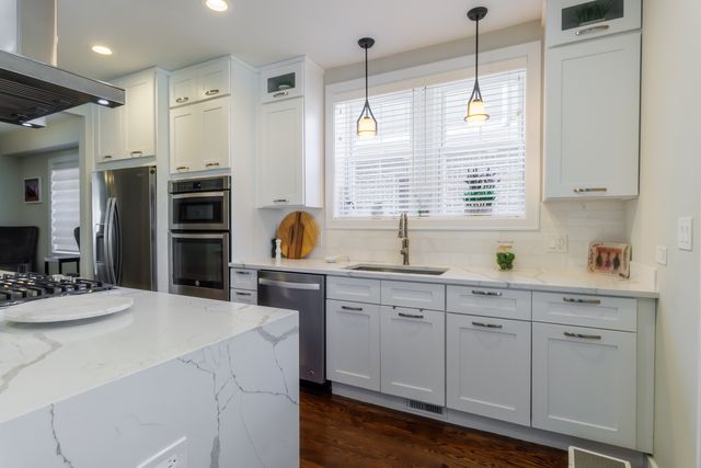 1746 W 104th Place, Chicago, IL 60643