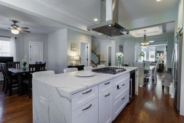 1746 W 104th Place, Chicago, IL 60643