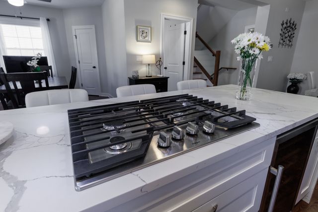 1746 W 104th Place, Chicago, IL 60643