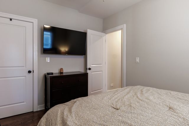 1746 W 104th Place, Chicago, IL 60643