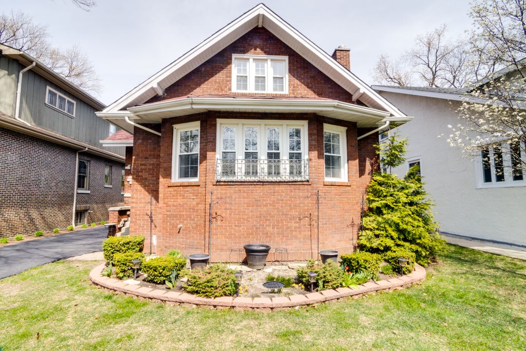 1746 W 104th Place, Chicago, IL 60643