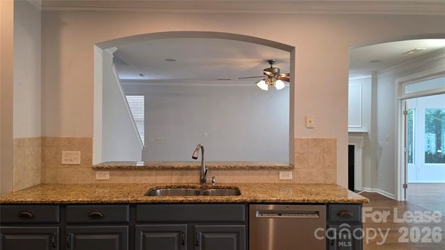 5203 Camp Verde Lane, Charlotte, NC 28277