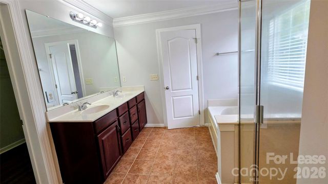 5203 Camp Verde Lane, Charlotte, NC 28277