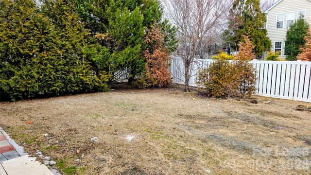 5203 Camp Verde Lane, Charlotte, NC 28277