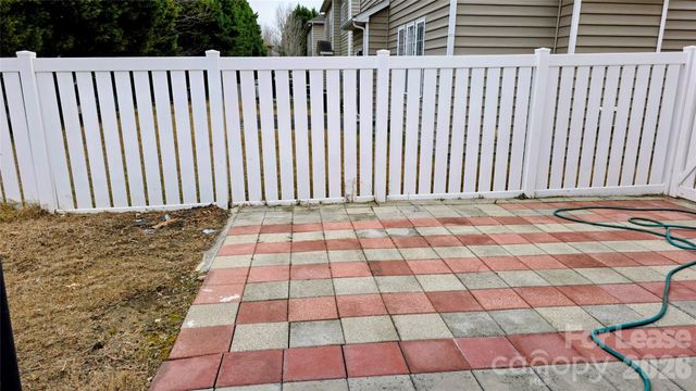 5203 Camp Verde Lane, Charlotte, NC 28277