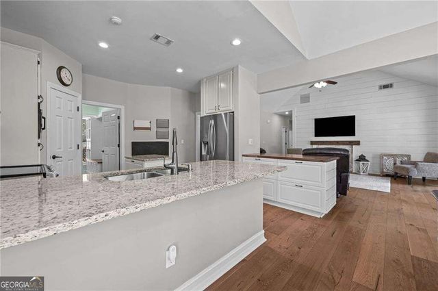440 Allenbrook Court, Roswell, GA 30075