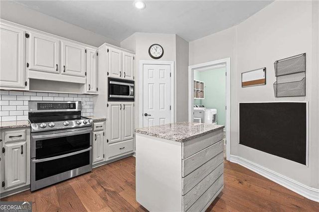 440 Allenbrook Court, Roswell, GA 30075