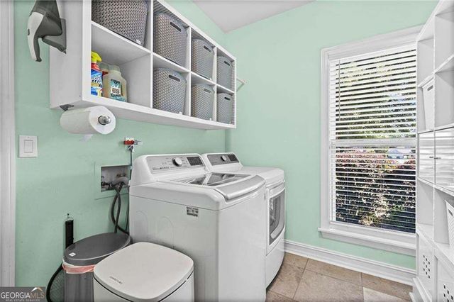 440 Allenbrook Court, Roswell, GA 30075