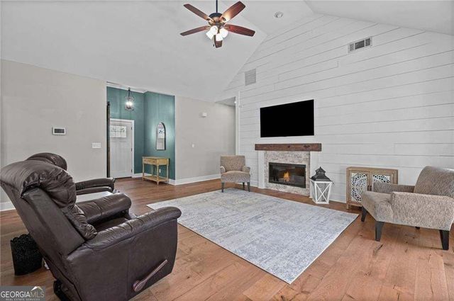 440 Allenbrook Court, Roswell, GA 30075