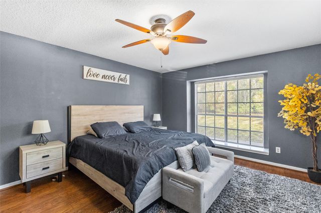 117 E Park Drive, Conroe, TX 77356