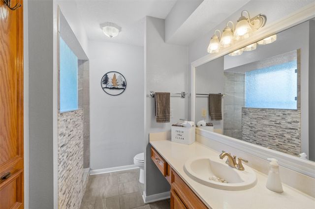 117 E Park Drive, Conroe, TX 77356