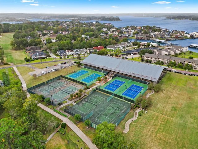 117 E Park Drive, Conroe, TX 77356