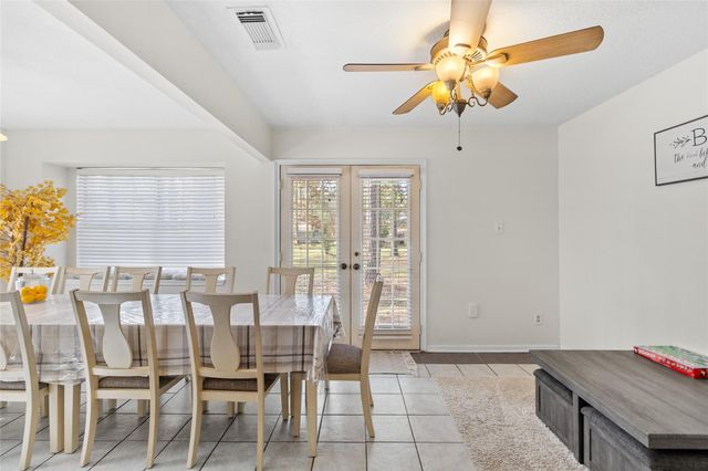 117 E Park Drive, Conroe, TX 77356