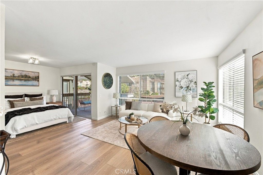 290 Sequoia Court 36, Thousand Oaks, CA 91360 — photo 2
