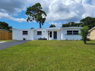 6267 HAMPTON DRIVE N, St Petersburg, FL 33710