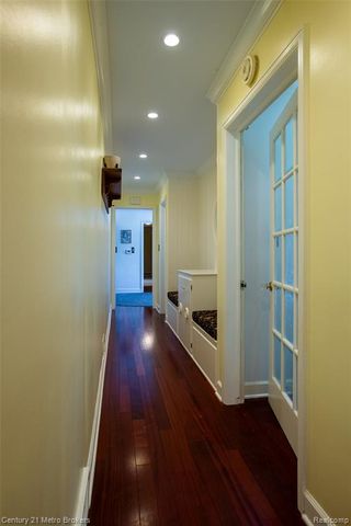 9270 Hidden Valley Court, Grand Blanc, MI 48439