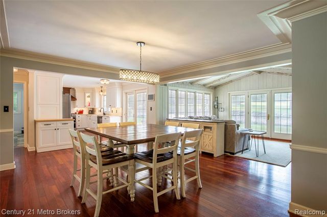 9270 Hidden Valley Court, Grand Blanc, MI 48439