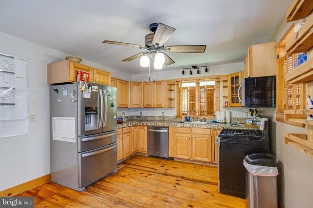 10 CLUBHOUSE RD, Delta, PA 17314
