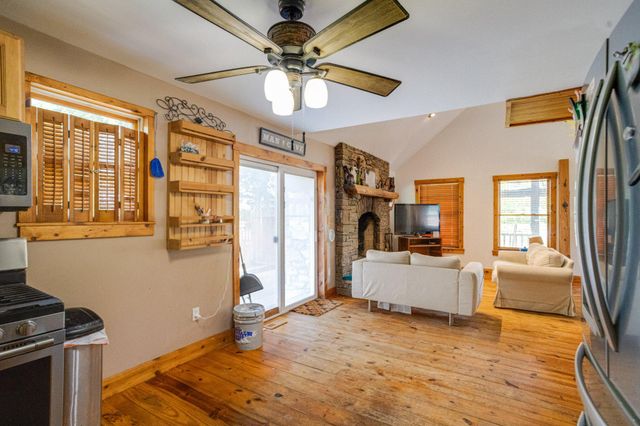 10 CLUBHOUSE RD, Delta, PA 17314