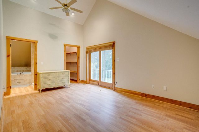 10 CLUBHOUSE RD, Delta, PA 17314