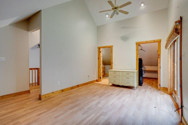 10 CLUBHOUSE RD, Delta, PA 17314