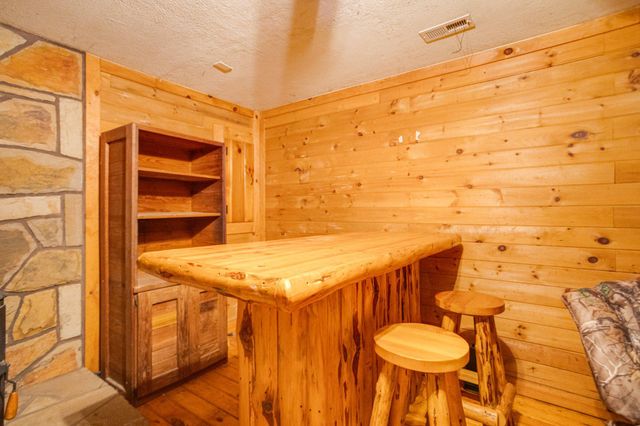 10 CLUBHOUSE RD, Delta, PA 17314