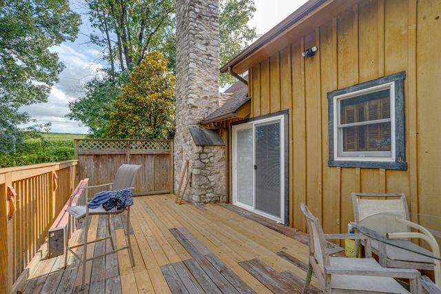 10 CLUBHOUSE RD, Delta, PA 17314