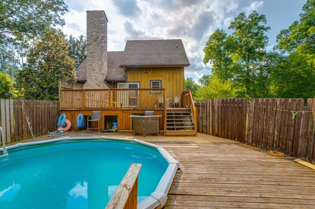 10 CLUBHOUSE RD, Delta, PA 17314